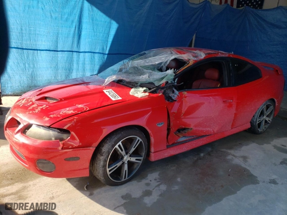 2005 Pontiac GTO with VIN 6G2VX12U95L425995, listed as a Copart auction lot 84426864 with 81,840 mi miles and Salvage Title. Bid and sale history available at carsss.com. Image 1.