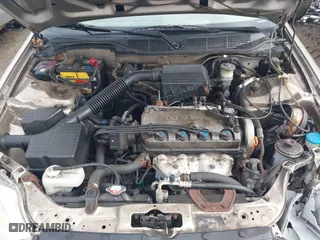 2000 Honda Civic LX with VIN 1HGEJ6671YL013040, listed as a IAAI auction lot 41672641 with 137,016 mi miles. Bid and sale history available at carsss.com. Image 10.