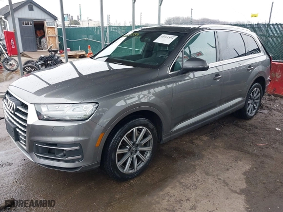2018 Audi Q7 Premium Plus with VIN WA1LAAF75JD001346, listed as a IAAI auction lot 41515554 with 112,618 mi miles. Bid and sale history available at carsss.com. Image 17.