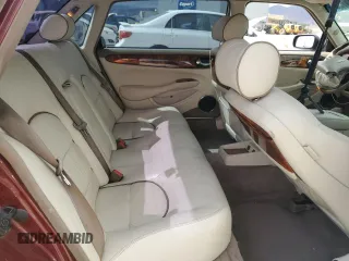 1998 Jaguar XJ Vanden Plas with VIN SAJKX6245WC830912, listed as a Copart auction lot 49717285 with 127,509 mi miles and Salvage Title. Bid and sale history available at DreamBid. Image 11.