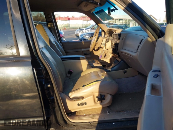2000 Ford Explorer Eddie Bauer с VIN 1FMZU64E0YZB37690, выставлен на аукционе IAAI как лот 41588446 с пробегом 184 471 миль миль и . История ставок и продаж доступна на DreamBid. Изображение 5.