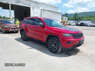 2017 Jeep Grand Cherokee Trailhawk z VIN 1C4RJFLG6HC750044, wystawiony jako IAAI lot #42651579 z przebiegiem 107 363 mil mil oraz . Historia ofert i sprzedaży dostępna na DreamBid. Obrazek 1.