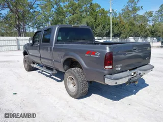 2004 Ford Super Duty F-250 XL with VIN 1FTNW21P34EB19195, listed as a IAAI auction lot 41624606 with 317,608 mi miles. Bid and sale history available at carsss.com. Image 3.