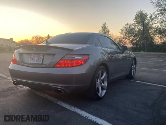 2012 Mercedes-Benz SLK-Class SLK 350 with VIN WDDPK5HA0CF008982, listed as a Copart auction lot 53406115 with 91,711 mi miles and Clean Title. Bid and sale history available at carsss.com. Image 4.