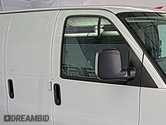 2021 Chevrolet Express Cargo z VIN 1GCWGAFP5M1201537, wystawiony jako IAAI lot #42642579 z przebiegiem 96 732 mil mil oraz . Historia ofert i sprzedaży dostępna na DreamBid. Obrazek 25.