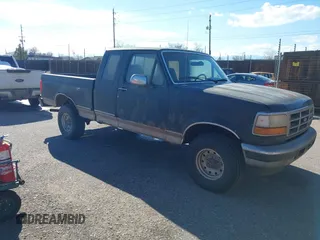 1996 Ford F-150 with VIN 1FTEX14N0TKA41914, listed as a IAAI auction lot 41724340 with 158,652 mi miles. Bid and sale history available at carsss.com. Image 1.