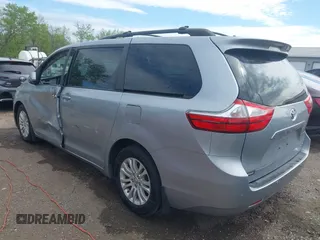 2017 Toyota Sienna XLE Auto Access Seat with VIN 5TDYZ3DC2HS845245, listed as a IAAI auction lot 42161078 with 154,418 mi miles and . Bid and sale history available at DreamBid. Image 3.