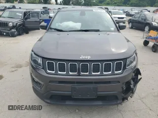 2019 Jeep Compass Latitude with VIN 3C4NJCBB8KT855148, listed as a Copart auction lot 60451975 with 60,033 mi miles and Salvage title. Bid and sale history available at DreamBid. Image 5.