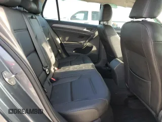 2019 Volkswagen Golf S z VIN 3VWG57AU1KM030101, wystawiony jako Copart lot #50599885 z przebiegiem Nie podano mil oraz Nie do naprawy • Non repairable. Historia ofert i sprzedaży dostępna na DreamBid. Obrazek 11.