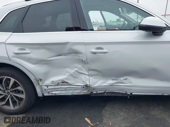 2022 Audi Q5 S line Premium Plus with VIN WA1EAAFYXN2075073, listed as a IAAI auction lot 42444448 with 16,404 mi miles and . Bid and sale history available at DreamBid. Image 6.