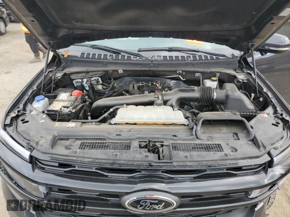 2023 Ford Expedition Limited with VIN 1FMJU1K82PEA35651, listed as a Copart auction lot 86011654 with 21,604 mi miles and Salvage Title. Bid and sale history available at carsss.com. Image 13.