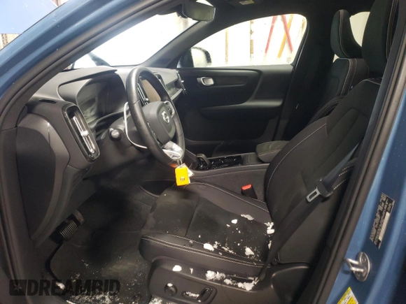2023 Volvo C40 Plus с VIN YV4ED3GLXP2065364, выставлен на аукционе Copart как лот 38212714 с пробегом 6 017 миль миль и . История ставок и продаж доступна на DreamBid. Изображение 7.