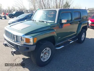 2006 Hummer H3 with VIN 5GTDN136968220023, listed as a IAAI auction lot 42013950 with 164,924 mi miles. Bid and sale history available at carsss.com. Image 2.