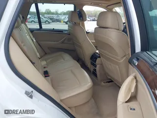 2010 BMW X5 35d with VIN 5UXFF0C52ALT75063, listed as a IAAI auction lot 41924828 with 104,513 mi miles. Bid and sale history available at carsss.com. Image 8.