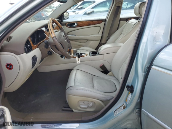 2005 Jaguar XJ VDP with VIN SAJWA82C35SG38532, listed as a Copart auction lot 74119114 with NaN miles and Salvage Title. Bid and sale history available at carsss.com. Image 7.
