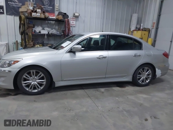 2013 Hyundai Genesis 3.8L z VIN KMHGC4DD4DU217488, wystawiony jako IAAI lot #41021234 z przebiegiem 204 960 mil mil oraz . Historia ofert i sprzedaży dostępna na DreamBid. Obrazek 14.