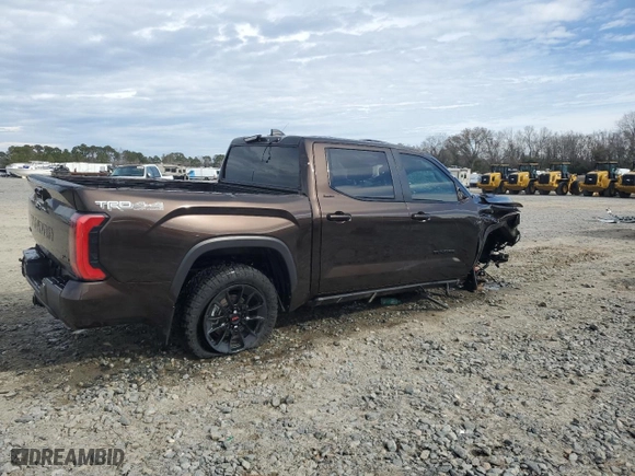 2024 Toyota Tundra 4WD Limited Hybrid with VIN 5TFWC5DB8RX040633, listed as a Copart auction lot 41972855 with 26,444 mi miles and Salvage Title. Bid and sale history available at carsss.com. Image 3.
