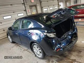 2016 Scion iA z VIN 3MYDLBZV5GY146138, wystawiony jako IAAI lot #42303472 z przebiegiem 29 289 mil mil oraz . Historia ofert i sprzedaży dostępna na DreamBid. Obrazek 3.
