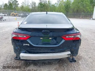 2021 Toyota Camry SE Nightshade with VIN 4T1G11AK5MU543890, listed as a IAAI auction lot 41904367 with 58,787 mi miles. Bid and sale history available at carsss.com. Image 6.