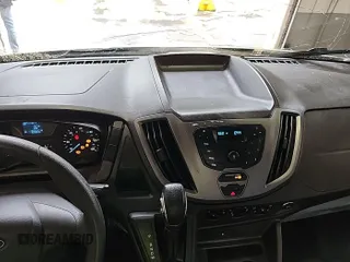 2019 Ford Transit z VIN 1FTYR2CM9KKA10603, wystawiony jako IAAI lot #42785517 z przebiegiem 116 663 mil mil oraz . Historia ofert i sprzedaży dostępna na DreamBid. Obrazek 19.
