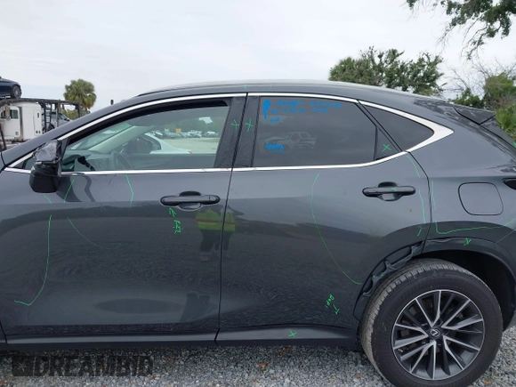 2022 Lexus NX with VIN 2T2AKCEZ1NC001321, listed as a IAAI auction lot 41945716 with 27,396 mi miles. Bid and sale history available at carsss.com. Image 6.
