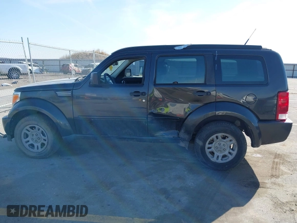 2011 Dodge Nitro SE z VIN 1D4PT2GK7BW520224, wystawiony jako IAAI lot #41781346 z przebiegiem 152 140 mil mil oraz . Historia ofert i sprzedaży dostępna na DreamBid. Obrazek 14.