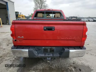 2017 Toyota Tundra SR z VIN 5TFUW5F1XHX630768, wystawiony jako Copart lot #53498545 z przebiegiem 101 323 mil mil oraz Szkoda całkowita • Salvage title. Historia ofert i sprzedaży dostępna na DreamBid. Obrazek 6.
