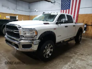 2019 Ram 2500 Tradesman z VIN 3C6UR5CJ2KG593276, wystawiony jako Copart lot #54655995 z przebiegiem 124 069 mil mil oraz Czysty tytuł • Clean title. Historia ofert i sprzedaży dostępna na DreamBid. Obrazek 1.