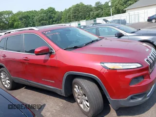2014 Jeep Cherokee Limited z VIN 1C4PJLDB9EW314128, wystawiony jako IAAI lot #42407723 z przebiegiem 158 982 mil mil oraz . Historia ofert i sprzedaży dostępna na DreamBid. Obrazek 13.