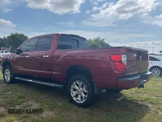 2016 Nissan Titan Platinum Reserve z VIN 1N6BA1F26GN512666, wystawiony jako Copart lot #54364115 z przebiegiem 120 182 mil mil oraz Czysty tytuł • Clean title. Historia ofert i sprzedaży dostępna na DreamBid. Obrazek 3.