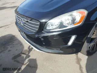 2016 Volvo XC60 T6 Drive-E with VIN YV449MDK7G2811221, listed as a IAAI auction lot 41914459 with 84,644 mi miles. Bid and sale history available at carsss.com. Image 6.