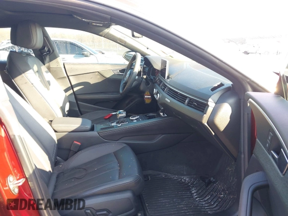 2018 Audi A5 Sportback Prestige z VIN WAUCNCF5XJA052165, wystawiony jako IAAI lot #41321114 z przebiegiem 62 648 mil mil oraz . Historia ofert i sprzedaży dostępna na DreamBid. Obrazek 5.