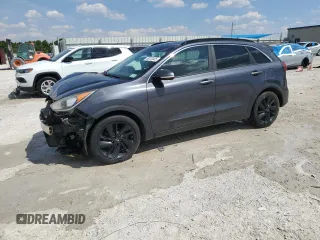 2018 Kia Niro EX with VIN KNDCC3LC2J5135612, listed as a Copart auction lot 50772525 with 134,737 mi miles and Salvage Title. Bid and sale history available at carsss.com. Image 1.