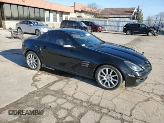 2005 Mercedes-Benz SLK 230/320 with VIN WDBWK56F15F043584, listed as a Copart auction lot 49313445 with 96,372 mi miles and Salvage title. Bid and sale history available at DreamBid. Image 4.