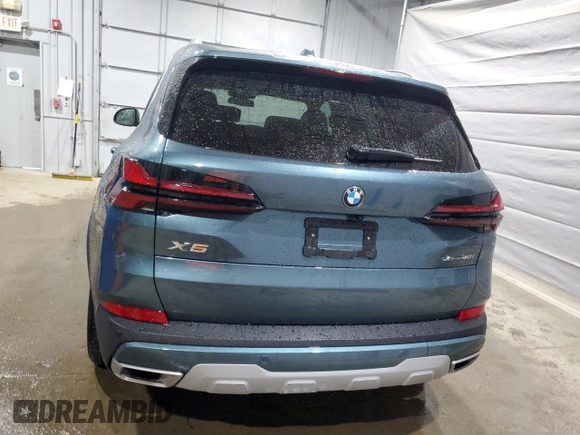 2024 BMW X5 xDrive40i with VIN 5UX23EU06R9S35422, listed as a Copart auction lot 58145345 with 537 mi miles and Salvage title. Bid and sale history available at DreamBid. Image 6.