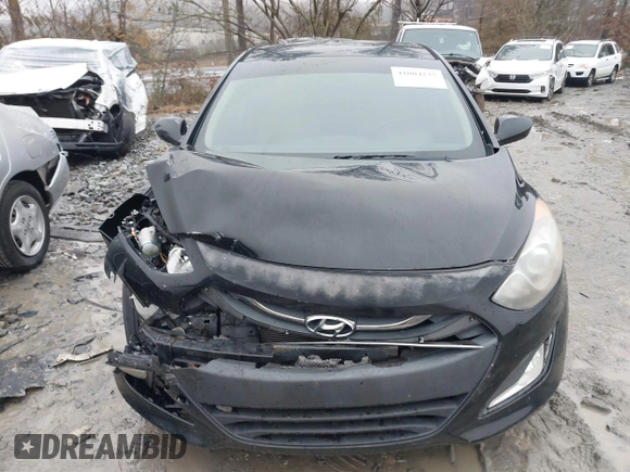 2013 Hyundai Elantra с VIN KMHD35LE7DU031754, выставлен на аукционе IAAI как лот 41004237 с пробегом 101 743 миль миль и . История ставок и продаж доступна на DreamBid. Изображение 12.