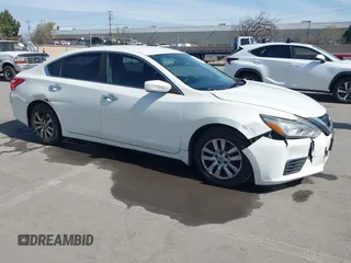 2016 Nissan Altima SL with VIN 1N4AL3APXGC249882, listed as a IAAI auction lot 41862562 with 167,596 mi miles and . Bid and sale history available at carsss.com. Image 1.