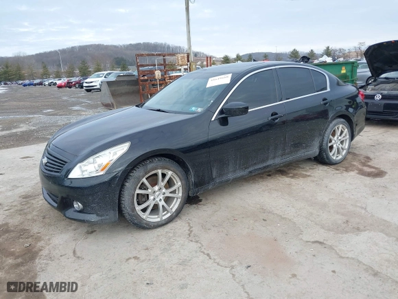 2015 Infiniti Q40 with VIN JN1CV6AR0FM521044, listed as a IAAI auction lot 41649668 with 52,028 mi miles. Bid and sale history available at carsss.com. Image 17.
