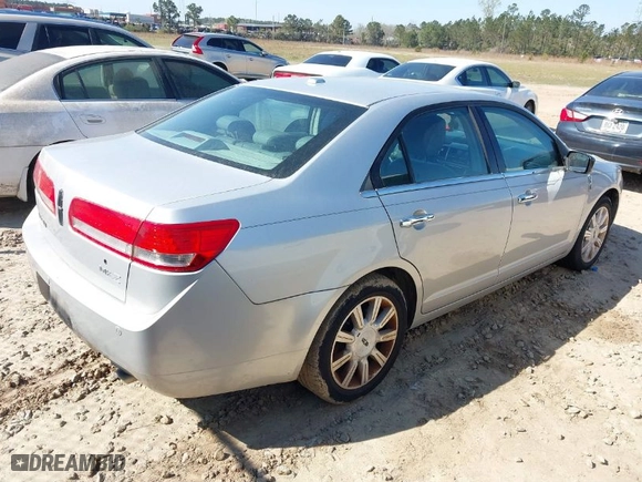 2010 Lincoln MKZ with VIN 3LNHL2GC4AR625438, listed as a IAAI auction lot 41821339 with 129,211 mi miles. Bid and sale history available at carsss.com. Image 4.