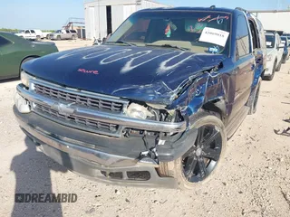 2002 Chevrolet Tahoe LS with VIN 1GNEC13Z82R272668, listed as a IAAI auction lot 42069818 with 219,894 mi miles and . Bid and sale history available at DreamBid. Image 13.