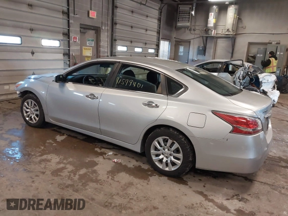 2015 Nissan Altima 2.5 S with VIN 1N4AL3AP3FC450926, listed as a IAAI auction lot 41599401 with 109,275 mi miles. Bid and sale history available at carsss.com. Image 3.