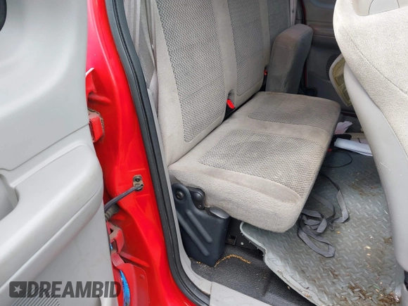 2001 Ford F-150 XL с VIN 1FTRX18W01NA79384, выставлен на аукционе IAAI как лот 42473501 с пробегом 210 729 миль миль и . История ставок и продаж доступна на DreamBid. Изображение 8.