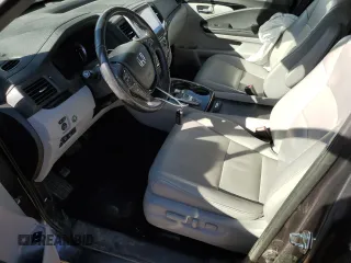 2017 Honda Pilot Touring with VIN 5FNYF6H98HB016757, listed as a Copart auction lot 45879755 with 85,580 mi miles and Salvage Title. Bid and sale history available at DreamBid. Image 7.