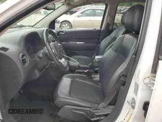 2016 Jeep Compass Latitude с VIN 1C4NJCEAXGD773650, выставлен на аукционе Copart как лот 60400805 с пробегом 83 754 миль миль и Списание • Salvage title. История ставок и продаж доступна на DreamBid. Изображение 7.