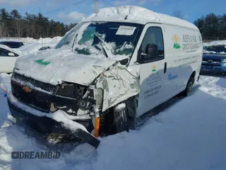 2021 Chevrolet Express Cargo z VIN 1GCWGAFP0M1256641, wystawiony jako IAAI lot #41555820 z przebiegiem Nie podano mil oraz . Historia ofert i sprzedaży dostępna na DreamBid. Obrazek 6.