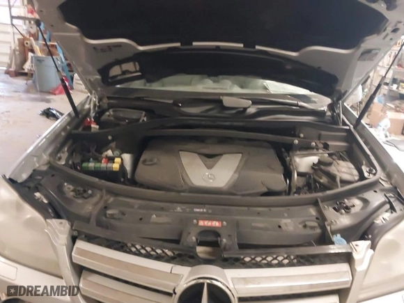 2011 Mercedes-Benz GL-Class GL 350 BlueTEC with VIN 4JGBF2FE2BA632836, listed as a IAAI auction lot 41364284 with 147,668 mi miles. Bid and sale history available at carsss.com. Image 10.
