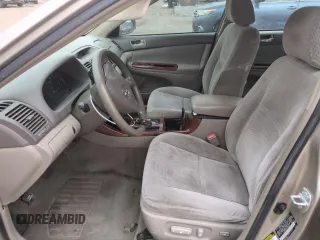 2004 Toyota Camry LE z VIN 4T1BE30K14U896302, wystawiony jako Copart lot #53611815 z przebiegiem 149 894 mil mil oraz Szkoda całkowita • Salvage title. Historia ofert i sprzedaży dostępna na DreamBid. Obrazek 7.