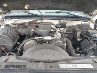 2000 Cadillac Escalade z VIN 1GYEK63R1YR207043, wystawiony jako IAAI lot #42139944 z przebiegiem 225 265 mil mil oraz . Historia ofert i sprzedaży dostępna na DreamBid. Obrazek 10.