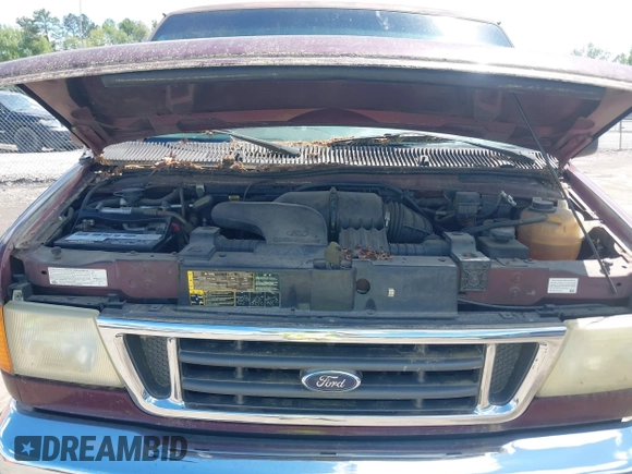 2004 Ford Econoline Passenger XL with VIN 1FBSS31L44HA42194, listed as a IAAI auction lot 42214006 with 178,206 mi miles and . Bid and sale history available at carsss.com. Image 10.