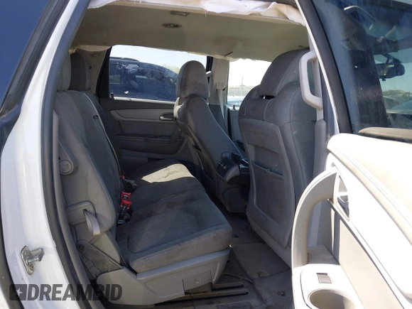 2017 Chevrolet Traverse LS with VIN 1GNKRFED1HJ350439, listed as a IAAI auction lot 42063133 with 129,574 mi miles. Bid and sale history available at carsss.com. Image 8.